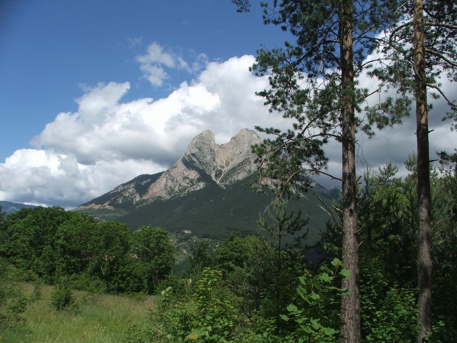 Hostal Pedraforca Saldés Zewnętrze zdjęcie